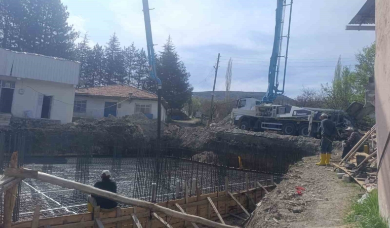 kozluca-camiinin-temel-atma-toreni-coskuyla-gerceklesti-ENq3NDDs.jpg