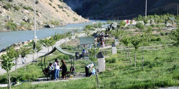 Kozluk’ta Yeni Bir Mesire Alanı Hizmete Açıldı! Kozluk’ta Yeni Bir Mesire Alanı Hizmete Açıldı!