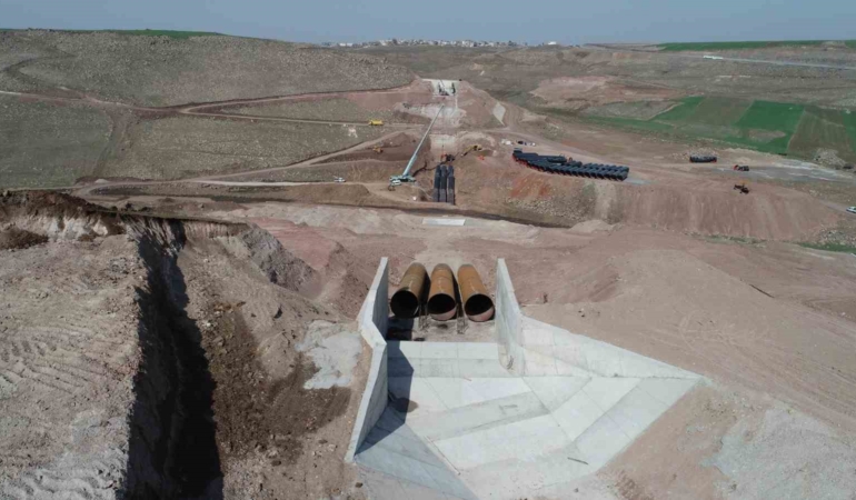 kralkizi-dicle-projesi-ekonomiye-yillik-287-milyar-tl-katki-saglama-hedefiyle-calismalar-suruyor-XTFE7bq4.jpg