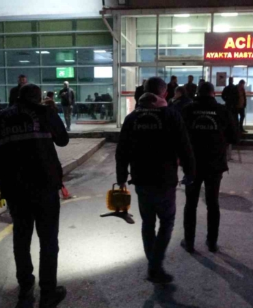 malatya-hastane-acil-servisinde-silahli-catisma-3-kisi-yaralandi-NVeZVAJ3.jpg
