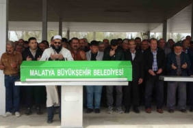 malatyada-annesi-tarafindan-bogularak-hayatini-kaybeden-ogretmen-topraga-verildi-6QJOnV2u.jpg