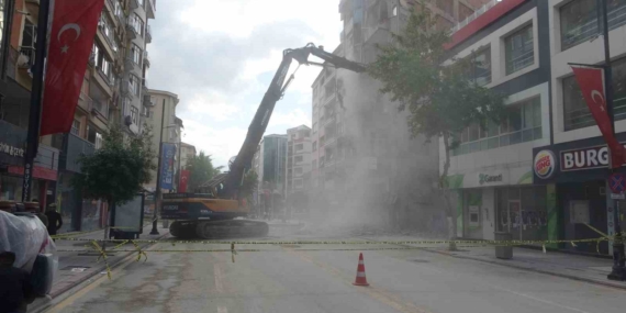 Malatya'da Deprem Sonrası Hava Kirliliği Tehlikesi: Acil Önlemler Gerekiyor Malatya’da Deprem Sonrası Hava Kirliliği Tehlikesi: Acil Önlemler Gerekiyor