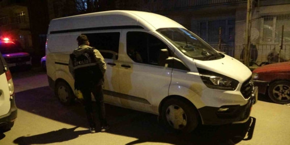 Malatya'da Husumetlinin Evine Silahlı Saldırı Malatya’da Husumetlinin Evine Silahlı Saldırı