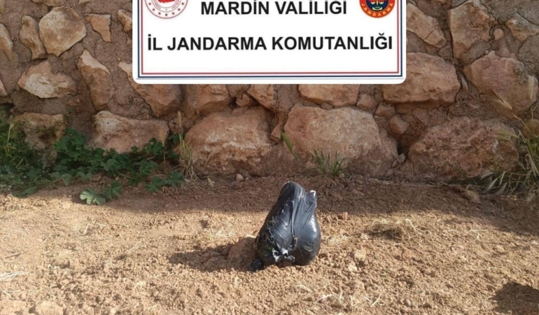 mardinde-evinde-el-bombasi-bulunan-sahis-tutuklandi-detaylar-FvWtH4US.jpg