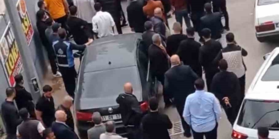 Mardin'de Gizemli Ölüm: Genç Hayatını Kaybetti, Son Yolculuğuna Uğurlandı Mardin’de Gizemli Ölüm: Genç Hayatını Kaybetti, Son Yolculuğuna Uğurlandı