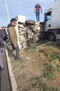 mardinde-tir-ve-panelvan-carpisti-bir-kisi-yaralandi-5j35MdPE.jpg