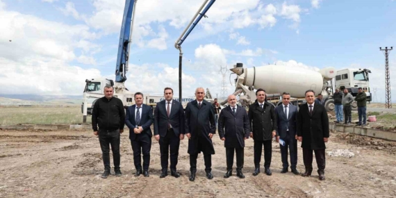 Muş’ta 40 Dönüm Arazide Yeni Bir Hayvan Barınağı İnşa Ediliyor