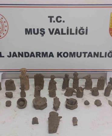 musta-tarihi-eser-kacakciligi-operasyonu-42-degerli-obje-ele-gecirildi-A7ycOb1Z.jpg