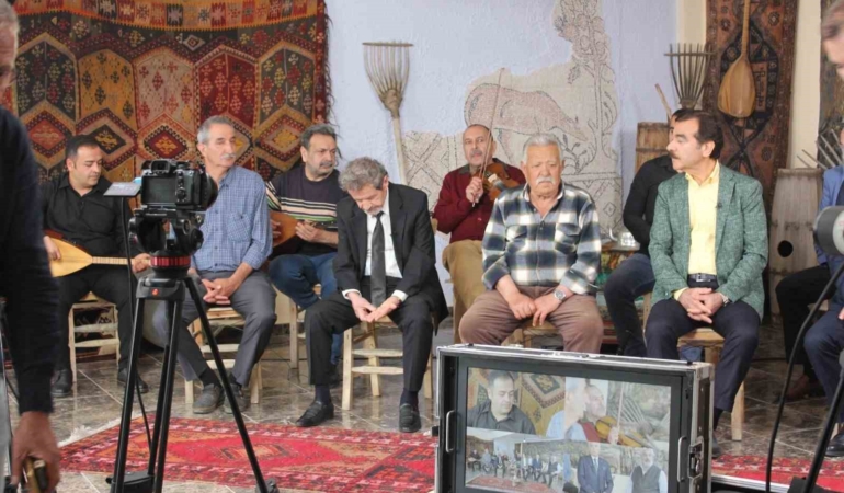polatin-gizli-kayip-turkuleri-ortaya-cikiyor-dTUPaU2I.jpg