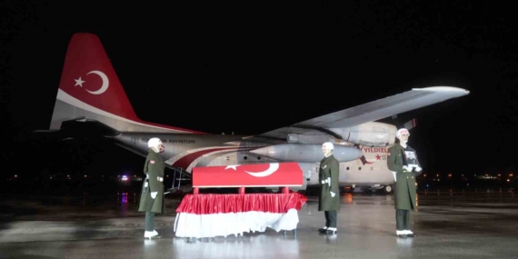 Şehidin Naaşı, Kahramanımızın Memleketi Erzurum'a Uğurlandı Şehidin Naaşı, Kahramanımızın Memleketi Erzurum’a Uğurlandı