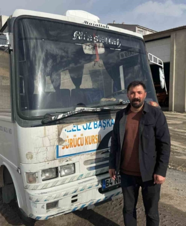 siradisi-ticaret-cep-telefonuyla-midibus-takasi-Jz8C7X11.jpg