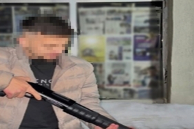 sosyal-medyada-silahli-fotograflarini-paylasan-4-sahis-ele-gecirildi-tjFkkUgR.jpg