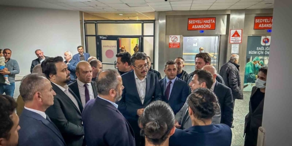 Vali Çelik, Trafik Kazasında Yaralanan Vatandaşları Ziyaret Etti: Geçmiş Olsun Temasları Vali Çelik, Trafik Kazasında Yaralanan Vatandaşları Ziyaret Etti: Geçmiş Olsun Temasları