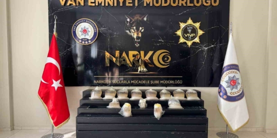 Van'da 50 Kilo Metamfetamin Yakalandı: Uyuşturucu Operasyonu Van’da 50 Kilo Metamfetamin Yakalandı: Uyuşturucu Operasyonu