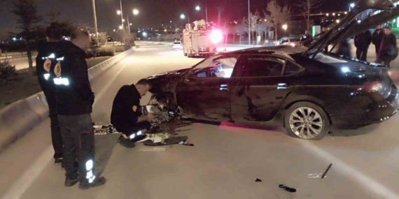 Van'da Otomobil Devrildi: Bir Yaralı Van’da Otomobil Devrildi: Bir Yaralı