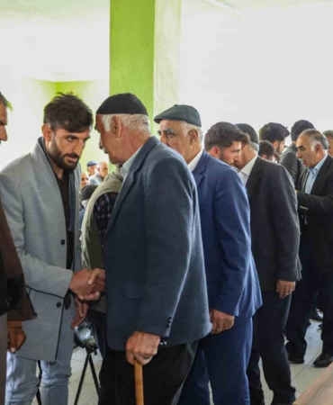 vanda-rekor-baris-husumetli-aileler-el-ele-verdi-SyWCMryM.jpg