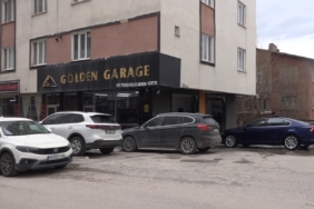 yagmurla-camura-donusen-toz-tasinimi-oto-yikamacilarda-kalabaliklara-neden-oldu-3b62emkD.jpg