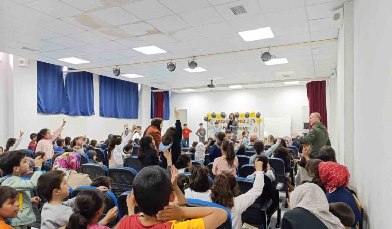 yazar-topdemir-ogrencilerle-ilham-verici-bir-bulusma-gerceklestirdi-9XfIdpQu.jpg