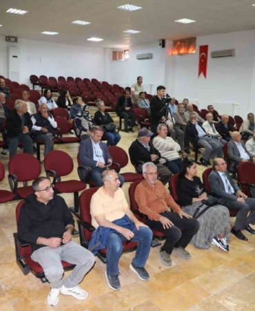 aginda-zirai-don-olayi-sonrasi-bilgilendirme-toplantisi-tarimda-alinacak-onlemler-HJytNSx6.jpg
