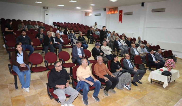 aginda-zirai-don-olayi-sonrasi-bilgilendirme-toplantisi-tarimda-alinacak-onlemler-HJytNSx6.jpg