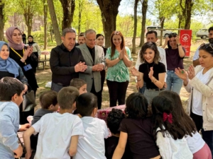 aile-yili-kapsaminda-ekranlardan-uzak-kalpten-yakin-etkinligi-gerceklesti-Bm2mE2Yu.jpg