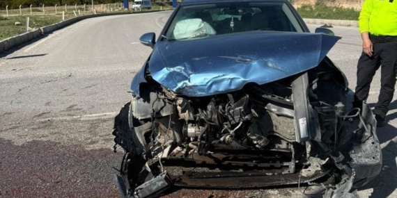 Akçadağ'da İki Araç Çarpıştı: Bir Yaralı Olayı Akçadağ’da İki Araç Çarpıştı: Bir Yaralı Olayı