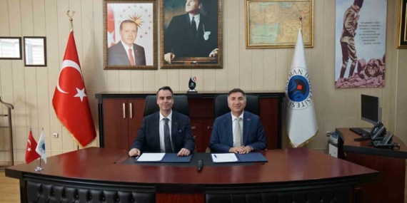 Batman Üniversitesi ve Tüpraş'tan Yenilikçi Staj Programı İş Birliği Batman Üniversitesi ve Tüpraş’tan Yenilikçi Staj Programı İş Birliği