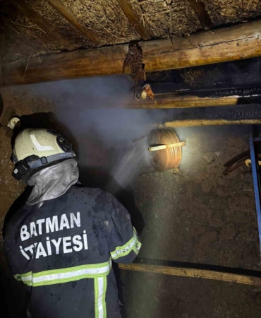 batmanda-korkutan-ahir-yangini-detaylar-ve-sebepler-AM1xz1Gs.jpg