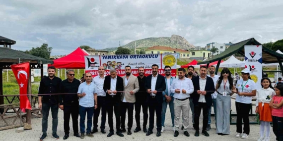 Batman'da Öğrencilerin Bilim Fuarında Renkli Buluşması Batman’da Öğrencilerin Bilim Fuarında Renkli Buluşması