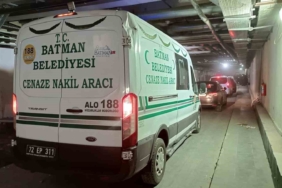 batmanda-otomobil-carpmasi-sonucu-bir-cocuk-hayatini-kaybetti-qV53jNWs.jpg