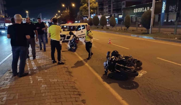 batmanda-polis-memuru-ve-esinin-motosiklet-kazasinda-yaralanma-hikayesi-rAYJ2xGg.jpg