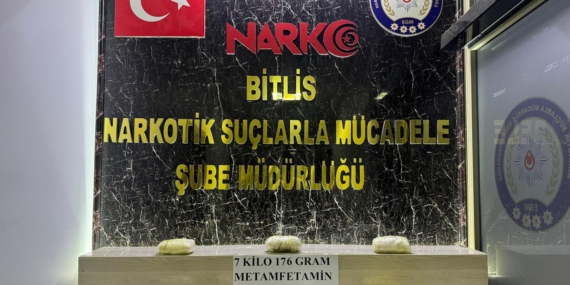 Bitlis'te 7 Kilogram 176 Gram Metamfetamin Yakalandı: Uyuşturucu Operasyonu Bitlis’te 7 Kilogram 176 Gram Metamfetamin Yakalandı: Uyuşturucu Operasyonu