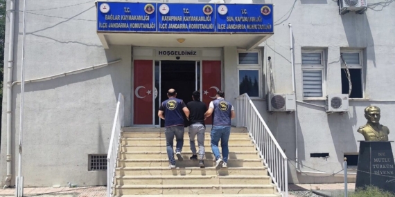 Diyarbakır'da Üç Kaçak Hükümlü Yakalandı: Suç Dünyasında Şok Gelişme Diyarbakır’da Üç Kaçak Hükümlü Yakalandı: Suç Dünyasında Şok Gelişme