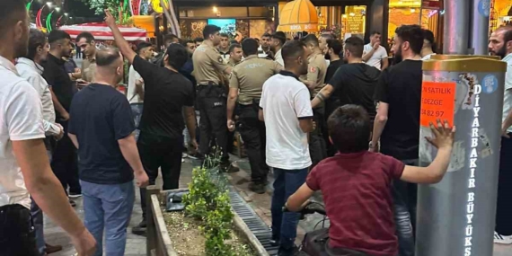 Ehliyetsiz Motosiklet Sürücüsü ile Bekçiler Arasında Tansiyon Yükseldi