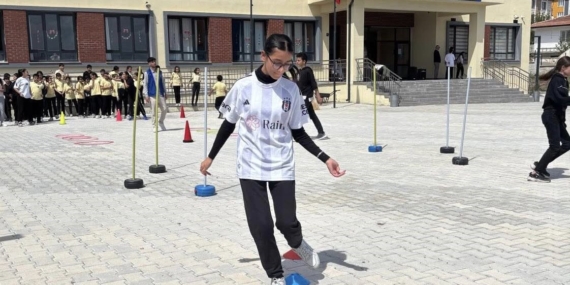 Elazığ Gençlik Merkezleri: Çocuk ve Gençlerin Hayatlarına Değer Katıyor Elazığ Gençlik Merkezleri: Çocuk ve Gençlerin Hayatlarına Değer Katıyor