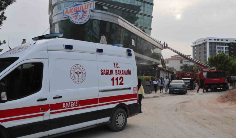 elazig-plaza-yangininda-panik-anlari-olayin-detaylari-3h5KKcm5.jpg
