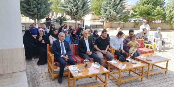 Elazığ'da 4-6 Yaş Kur'an Kursu Mezuniyet Töreni: Eğitimde Yeni Bir Dönem Başlıyor Elazığ’da 4-6 Yaş Kur’an Kursu Mezuniyet Töreni: Eğitimde Yeni Bir Dönem Başlıyor