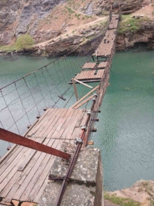 elazigda-firtina-sonrasi-asma-kopru-zarar-gordu-tnqFzzAl.jpg
