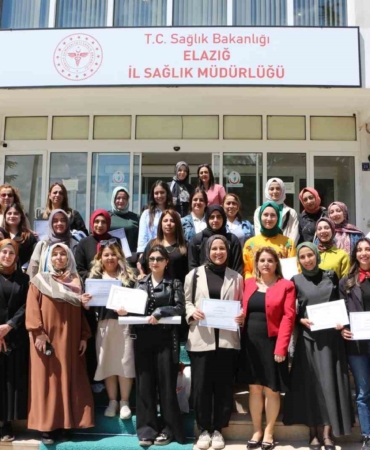 elazigda-gebe-okulu-egitimleri-devam-ediyor-gelecegin-anneleri-icin-ozel-programlar-X8vGjemk.jpg