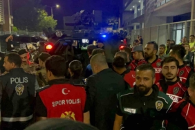 Elazığ'da Hakem ve Futbolcular, Zırhlı Araçlarla Statta Güvenli Bir Şekilde Ayrıldı elazigda-hakem-ve-futbolcular-zirhli-araclarla-statta-guvenli-bir-sekilde-ayrildi-9FOLeKBA.jpg