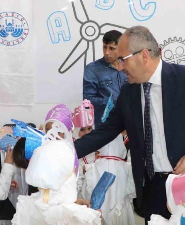 elazigda-kuran-kursu-mezuniyet-toreni-cosku-ve-gurur-dolu-anlar-tLacZ5Qy.jpg