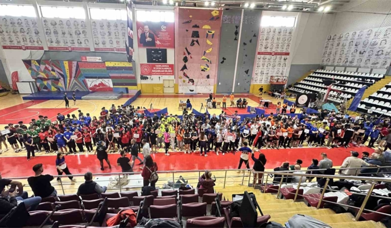 elazigda-okul-sporlari-turkiye-sampiyonasi-buyuk-bir-coskuyla-tamamlandi-Sqrq3l6d.jpg