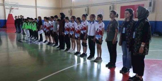 Elazığ'da Renkli Geleneksel Çocuk Şenliği Etkinliği Elazığ’da Renkli Geleneksel Çocuk Şenliği Etkinliği