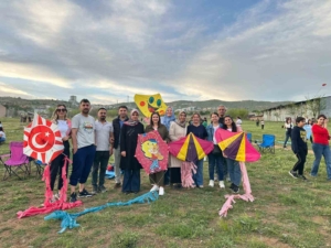 elazigda-ruzgarin-dansi-3-geleneksel-ucurtma-senligi-NIHKF9qn.jpg