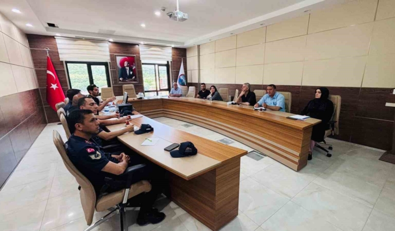elazigda-sivil-savunma-hizmetleri-egitimi-acil-durumlarda-hazirlikli-olmanin-onemi-XeHEdztr.jpg