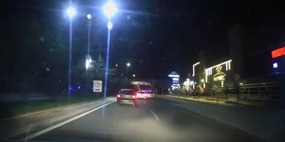 Elazığ'da Tehlikeli Makas Atan Sürücü Kameralara Yansıdı Elazığ’da Tehlikeli Makas Atan Sürücü Kameralara Yansıdı