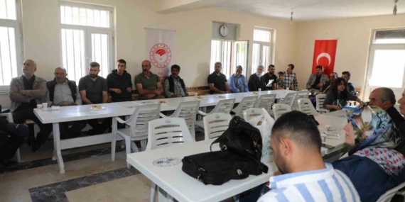 Elazığ’da Üreticilere Yönelik Eğitim Programları Devam Ediyor