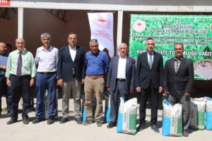 elazigda-yuzde-75-hibeli-15-ton-tohum-dagitimi-basladi-tarimda-yeni-bir-donem-E6fjyxix.jpg