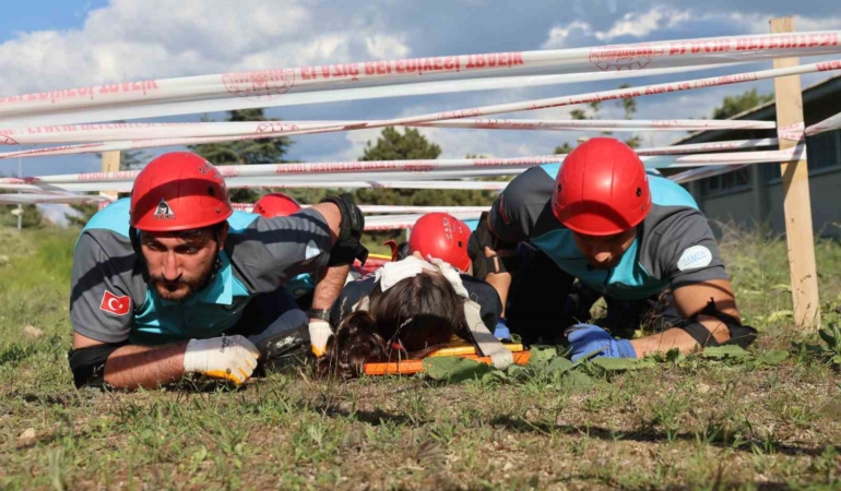 elazigda-zorlu-umke-egitim-sureci-basariyla-tamamlandi-Dq4aF5Za.jpg