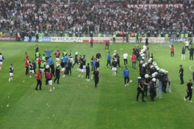 Elazığspor ve Vanspor Disiplin Kurulu'na Sevk Edildi elazigspor-ve-vanspor-disiplin-kuruluna-sevk-edildi-7DNdKhmt.jpg